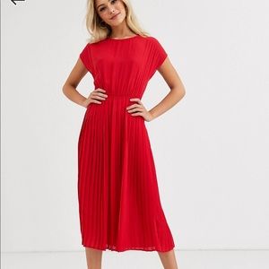 Pleated midi dress
